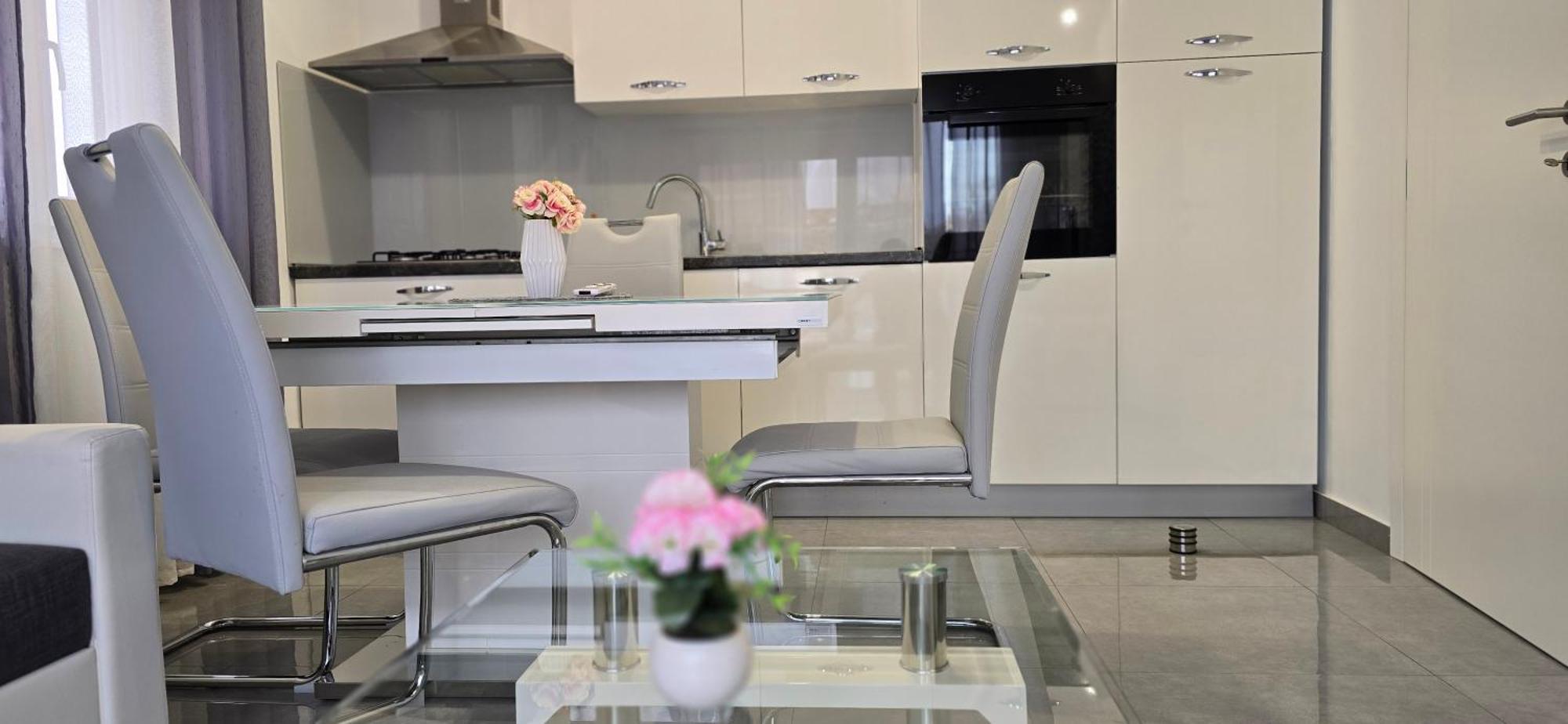 Nikol Apartament Zadar